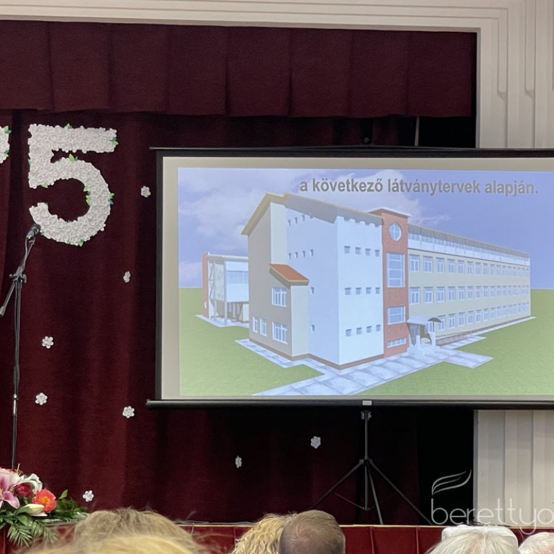 75 éves az Arany János Gimnázium 52